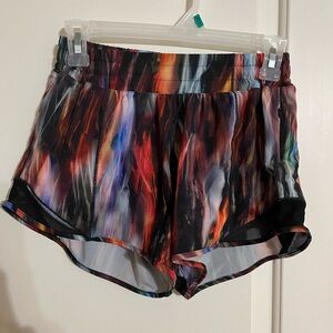 Lululemon hotty hot 4 in inseam short *discontinued pattern!*